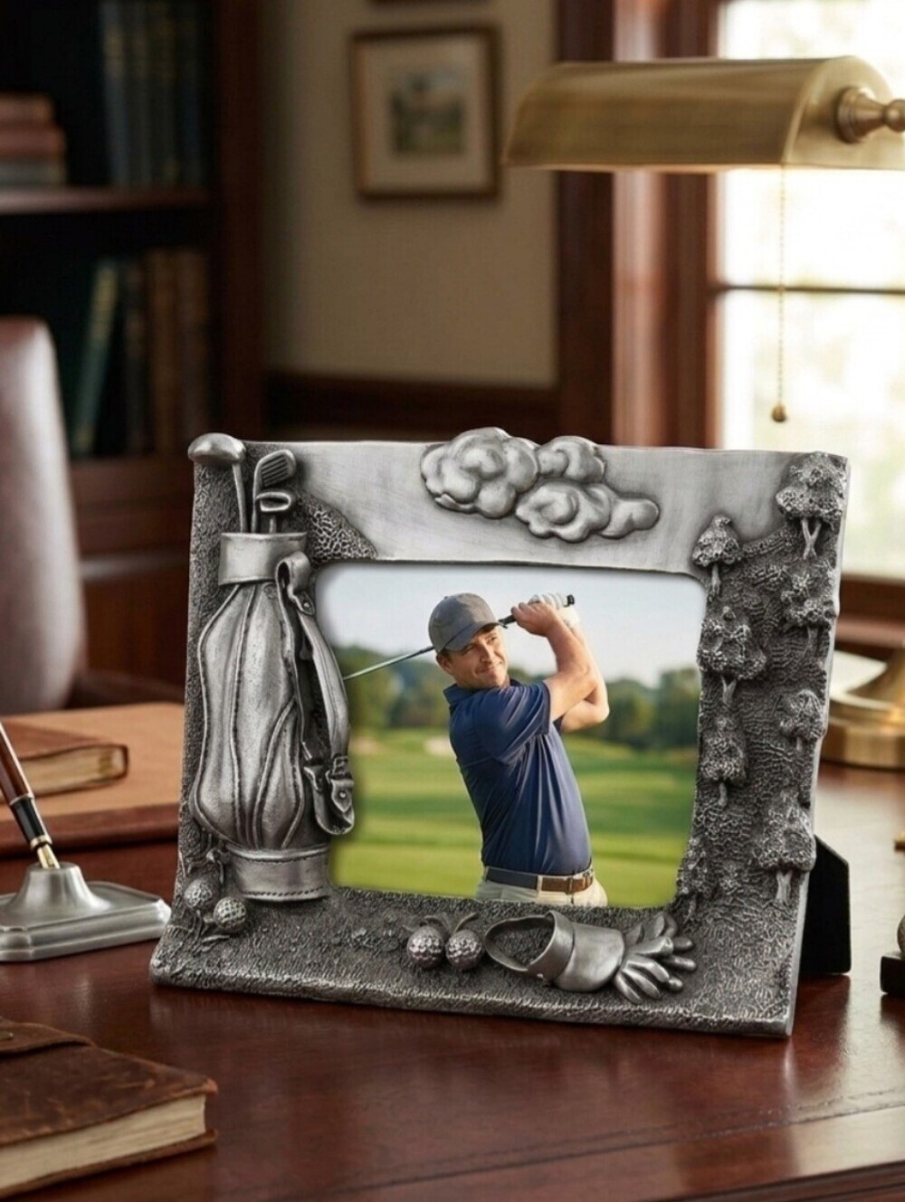 Gorgeous Golf Themed pewter picture frame 4 X 6 Photo Free Standing
